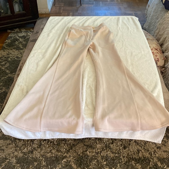 Free People Movement fabulous stretchy flared pants w/ great pockets - Picture 3 of 14